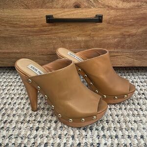 Steve Madden Tan Leather Heeled Clogs